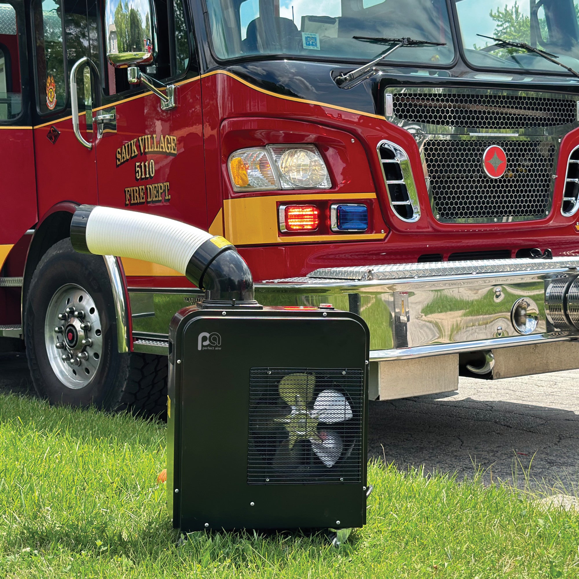 Perfect Aire 7,000 BTU Portable Spot Cooler - Adjustable Air Flow, 360° Wheels, Continuous Drainage (6' Hose Included) – Perfect for Workshops, Garages, Patios, and Sheds